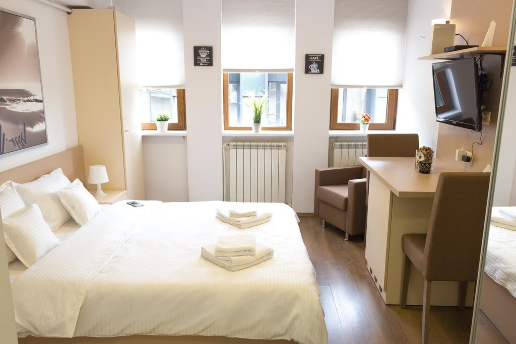 Grand Central Accommodation - Smardan Bucharest Exterior photo